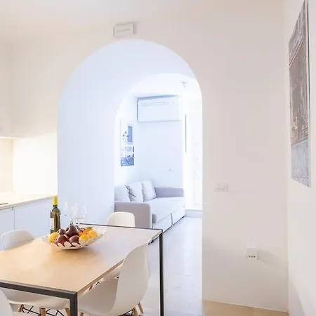I 5 Archi Di Via Ducezio * Noto
